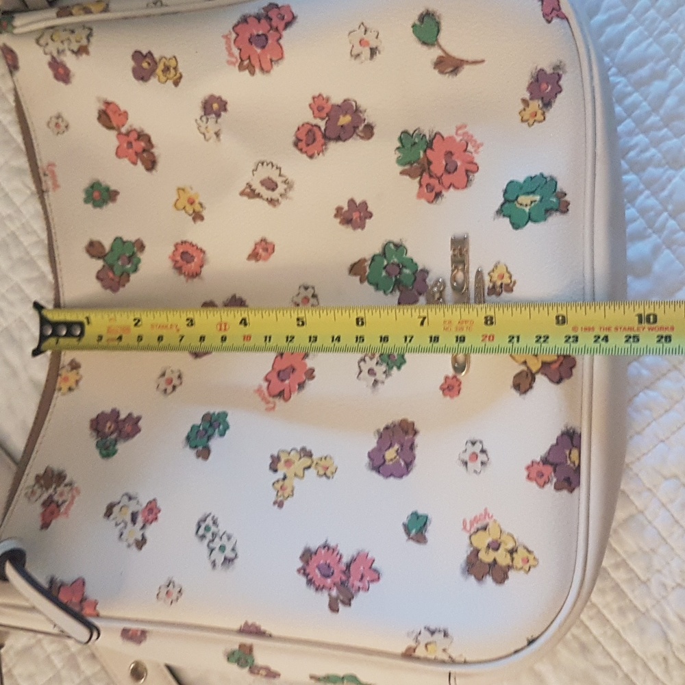 Coach Floral Print White Shoulder Bag - Picture 13 of 15